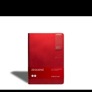 NWT Zequenz red 360° roll up journal